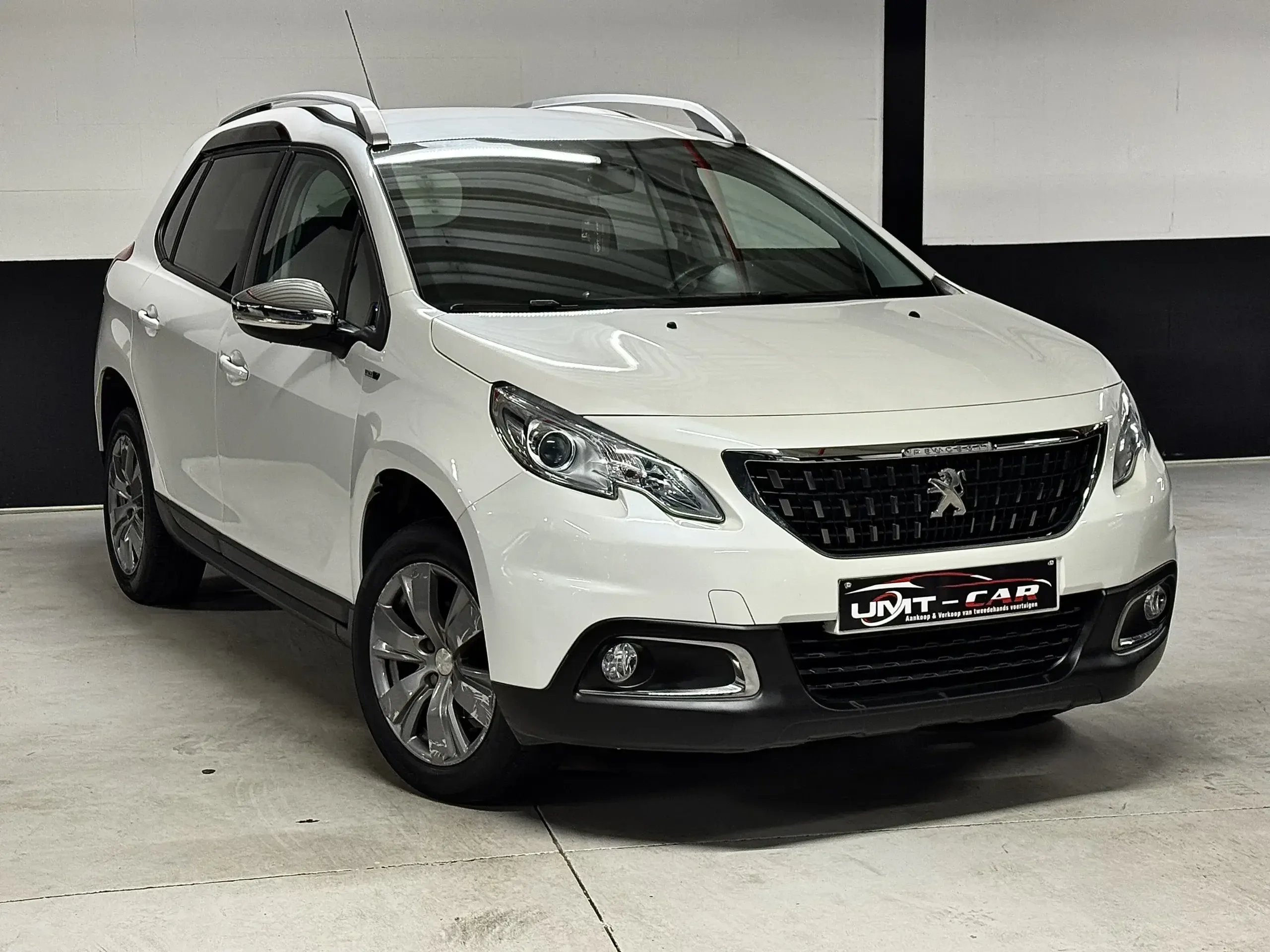 Peugeot 2008 PureTech 2017 | 80.000 km | Zeer Net! ✅