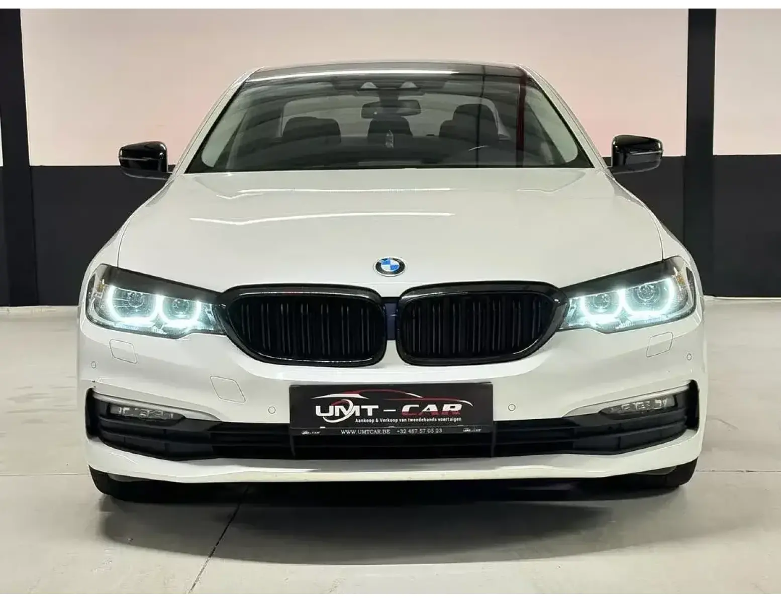 BMW 520i Automaat|99.000KmSportLine|Leder|Navi|Garantie|