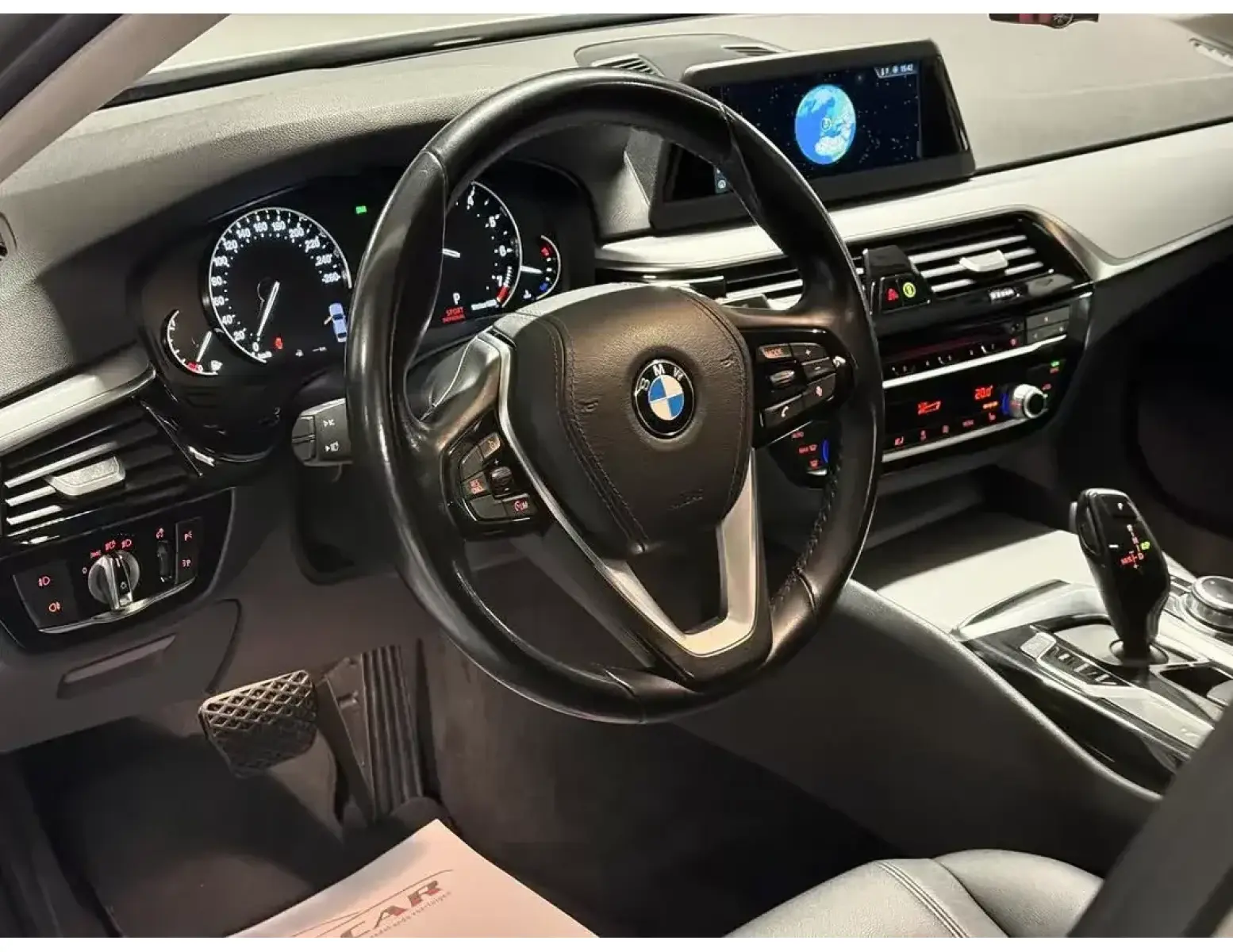 BMW 520i Automaat|99.000KmSportLine|Leder|Navi|Garantie|