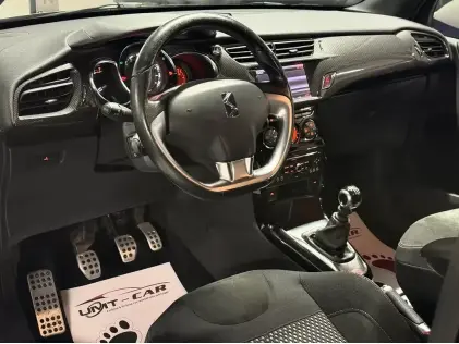 Citroen Ds3 1.6i Benzin|Navi|Airco|Alcantara|Gekeurd|