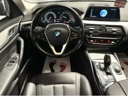 BMW 520i Automaat|99.000KmSportLine|Leder|Navi|Garantie|