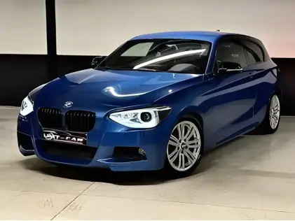 BMW 118i Benzine – Luxe & Comfort met Opendak en Navi!