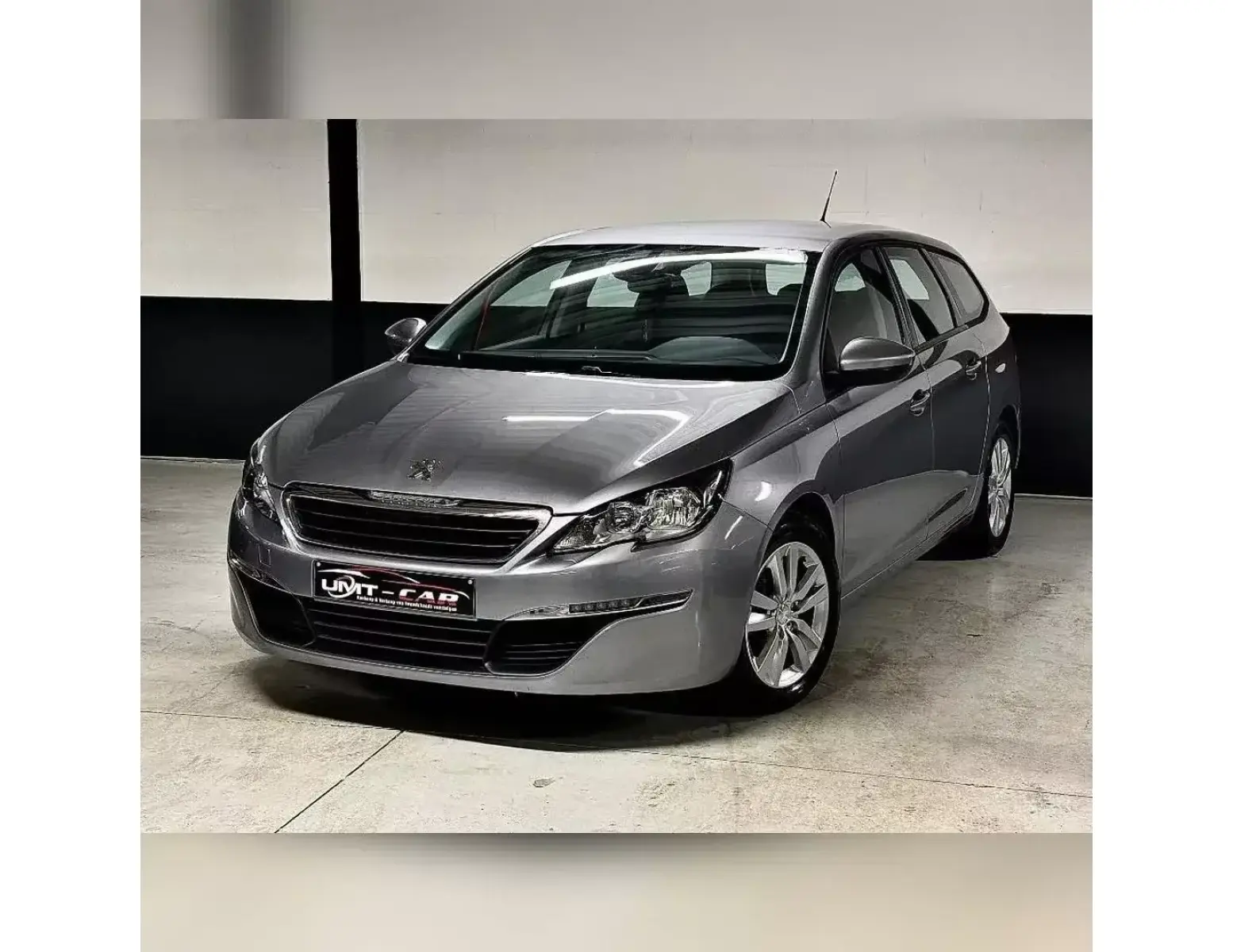 Peugeot 308 1.2i PureTech – Zeer Proper & Compleet Uitgerust!