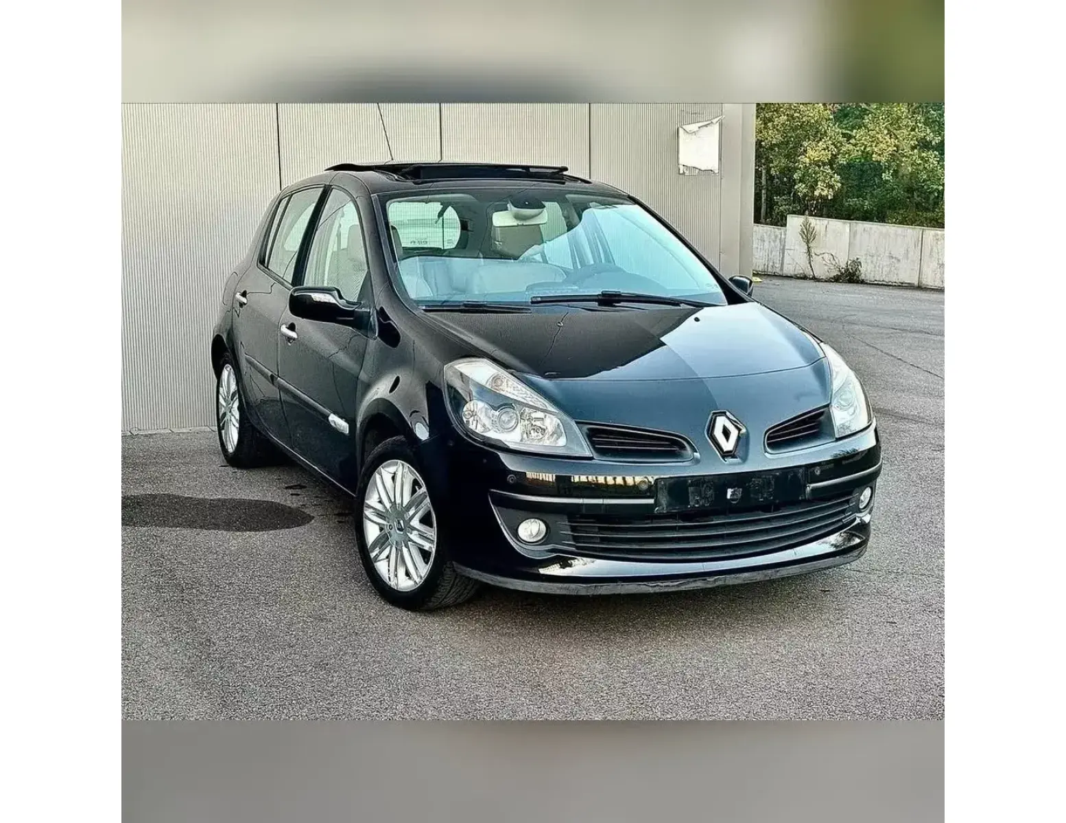 RENAULT CLIO 1.6i AUTOMAAT BENZINE PANO LEDER