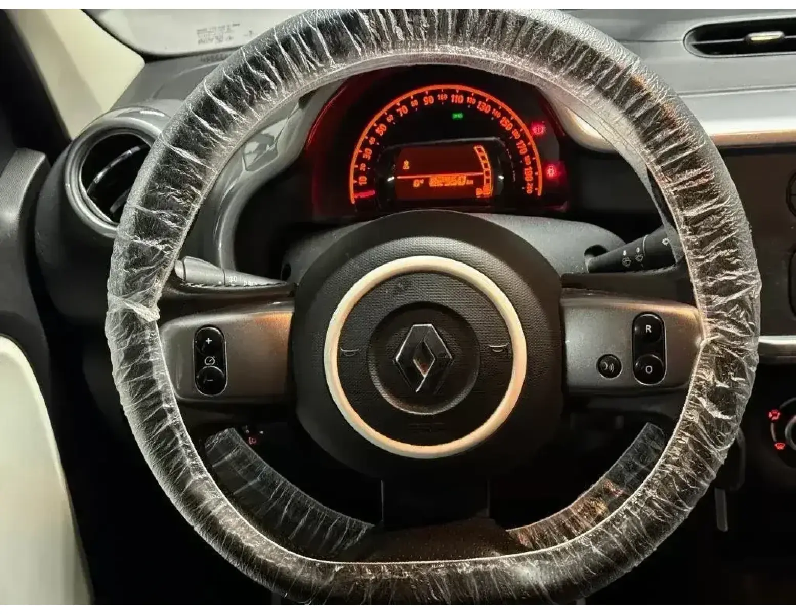 Renault Twingo 1.0i – Compact, Zuinig & Betrouwbaar!