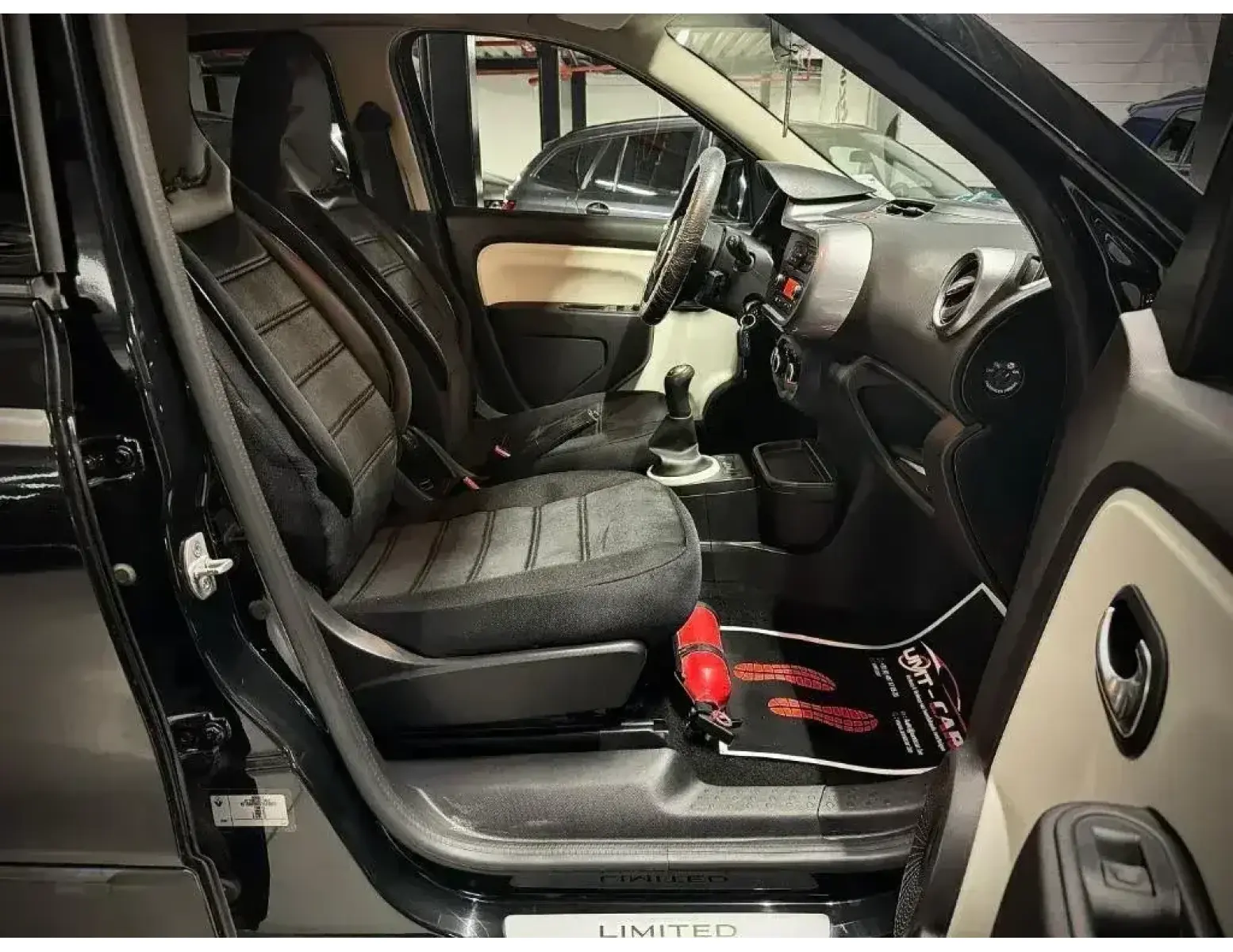 Renault Twingo 1.0i – Compact, Zuinig & Betrouwbaar!