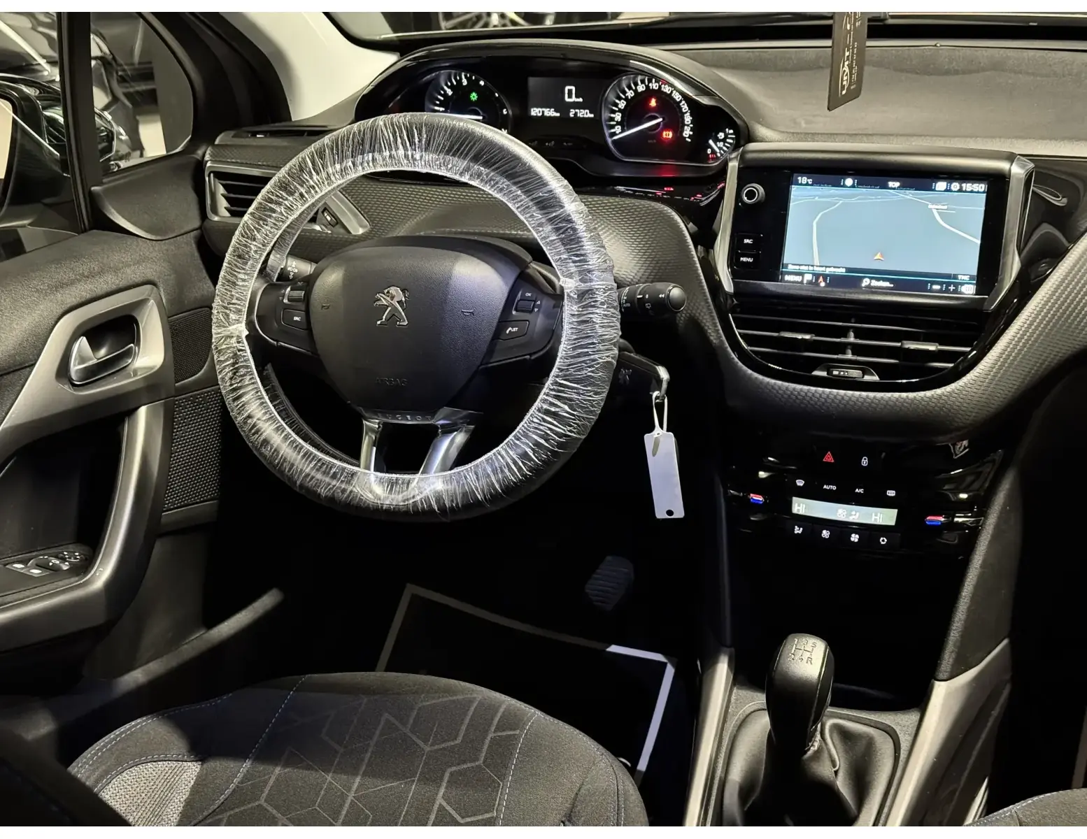Peugeot 2008 1.2i 2018 | Grijs | Topconditie | Benzine ✅