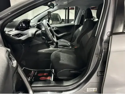Peugeot 2008 1.2i 2018 | Grijs | Topconditie | Benzine ✅