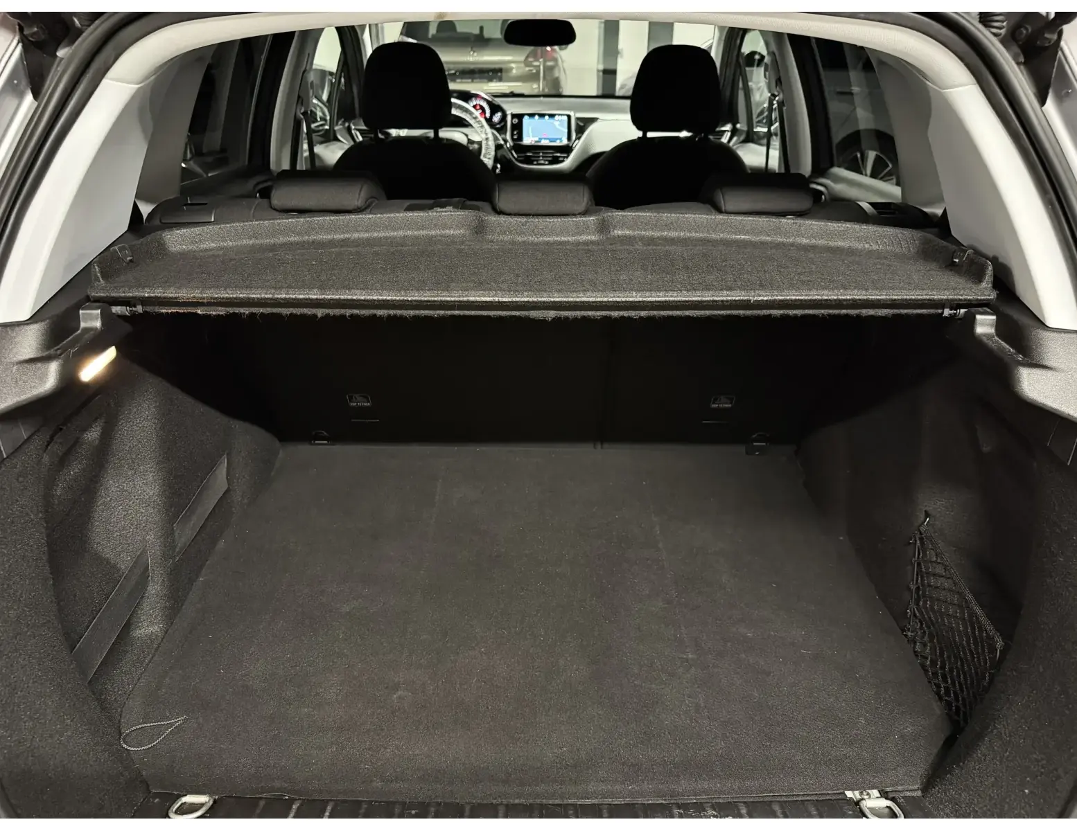 Peugeot 2008 1.2i 2018 | Grijs | Topconditie | Benzine ✅