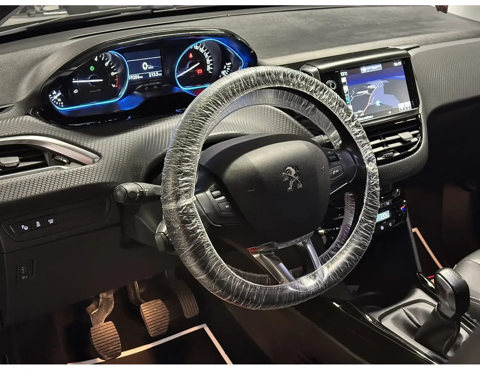 PEUGEOT 2008 1.2 PURETECH | 98.000 KM | Pano Dak | 2017