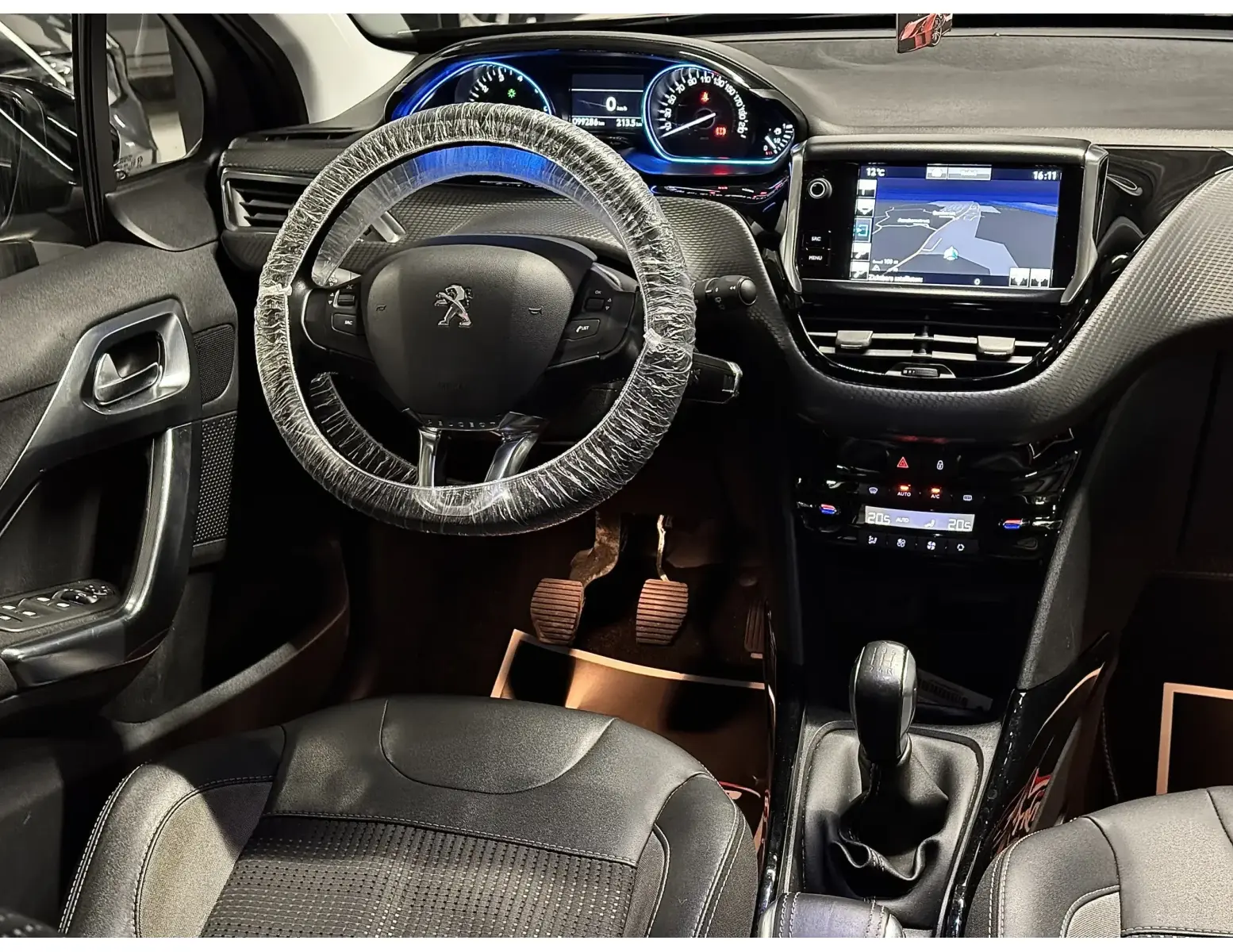 PEUGEOT 2008 1.2 PURETECH | 98.000 KM | Pano Dak | 2017