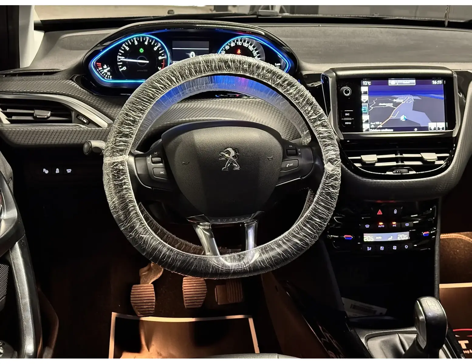 PEUGEOT 2008 1.2 PURETECH | 98.000 KM | Pano Dak | 2017