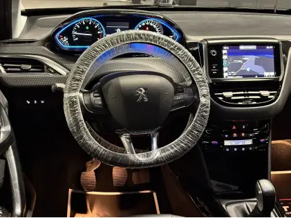 PEUGEOT 2008 1.2 PURETECH | 98.000 KM | Pano Dak | 2017