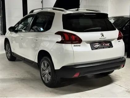 Peugeot 2008 PureTech 2017 | 80.000 km | Zeer Net! ✅