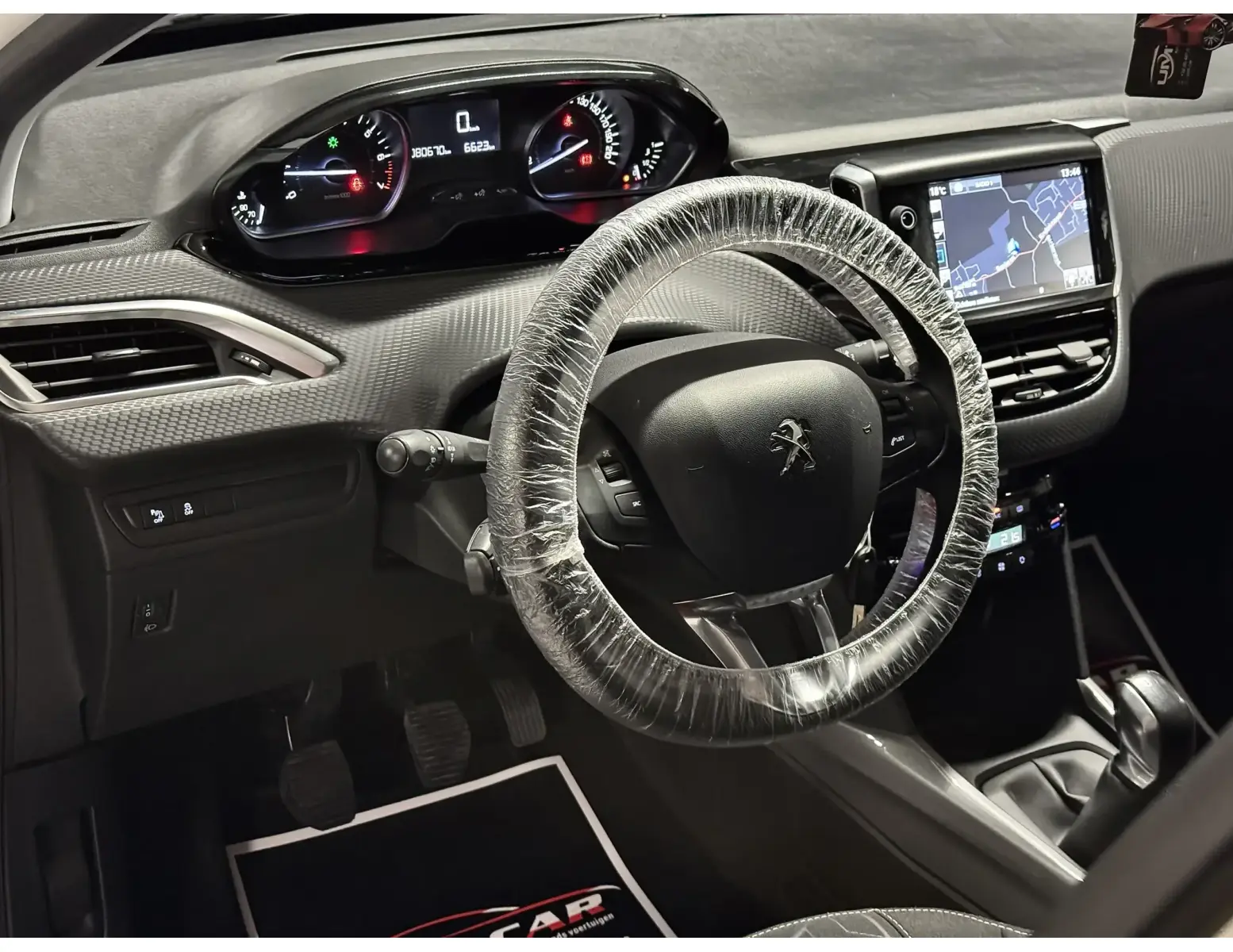 Peugeot 2008 PureTech 2017 | 80.000 km | Zeer Net! ✅