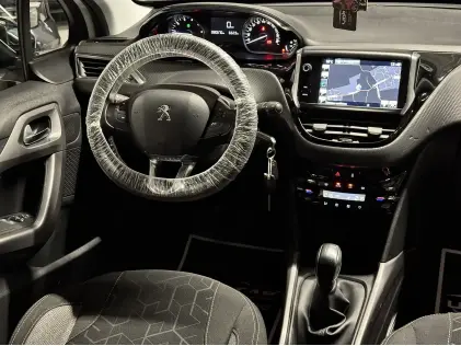 Peugeot 2008 PureTech 2017 | 80.000 km | Zeer Net! ✅