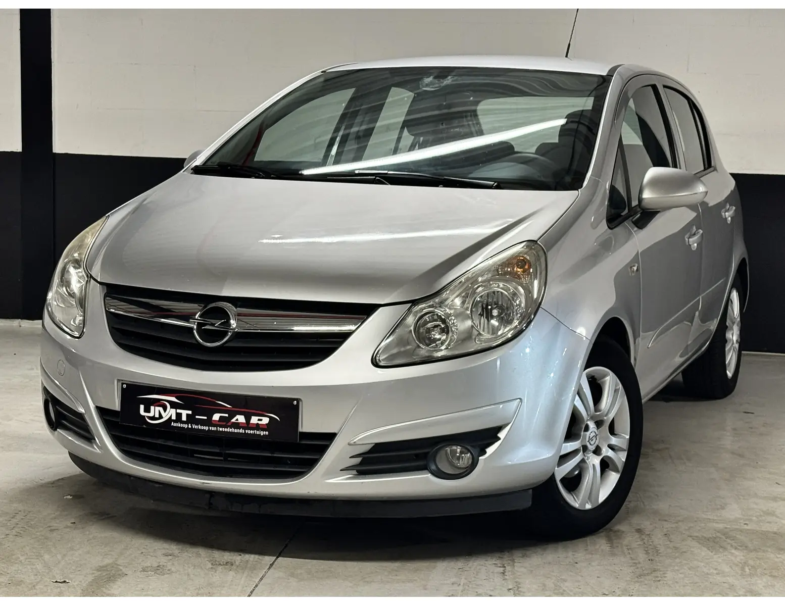 Opel Corsa 1.4 Automaat | Compacte Benzinewagen LEZ ✅