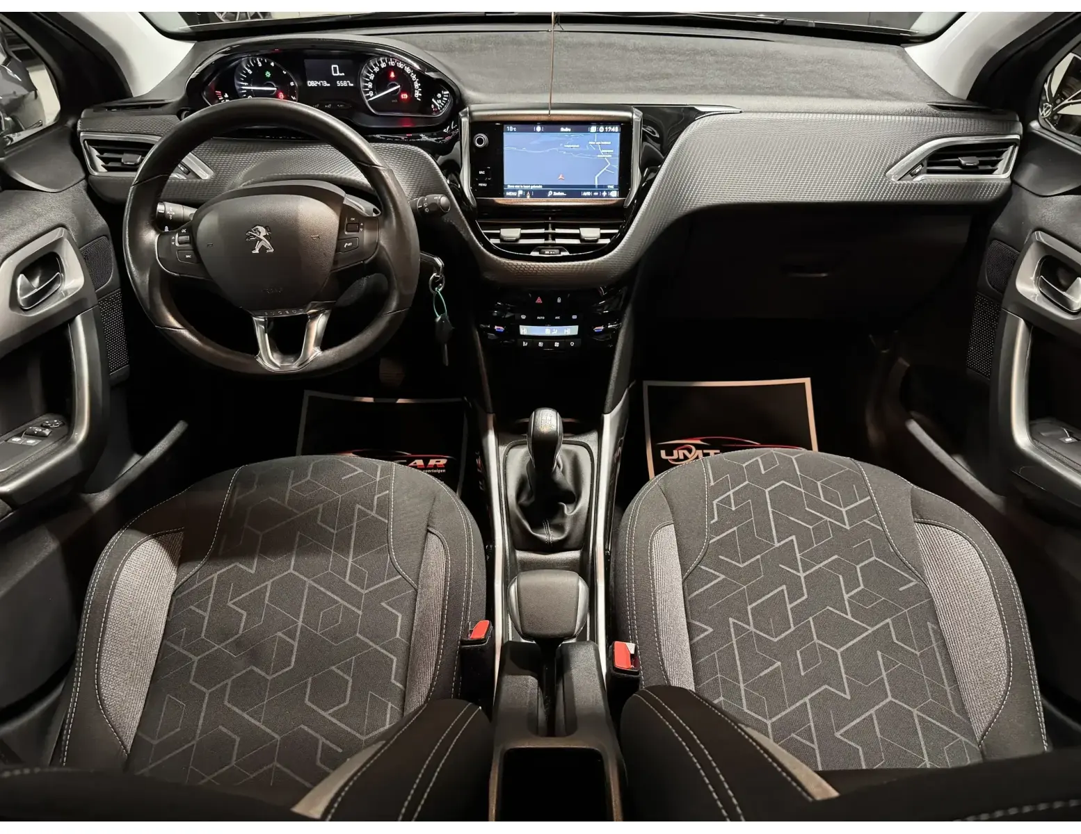 Zeldzame Beige Peugeot 2008 | 1.2i PureTech | 2017 ✅