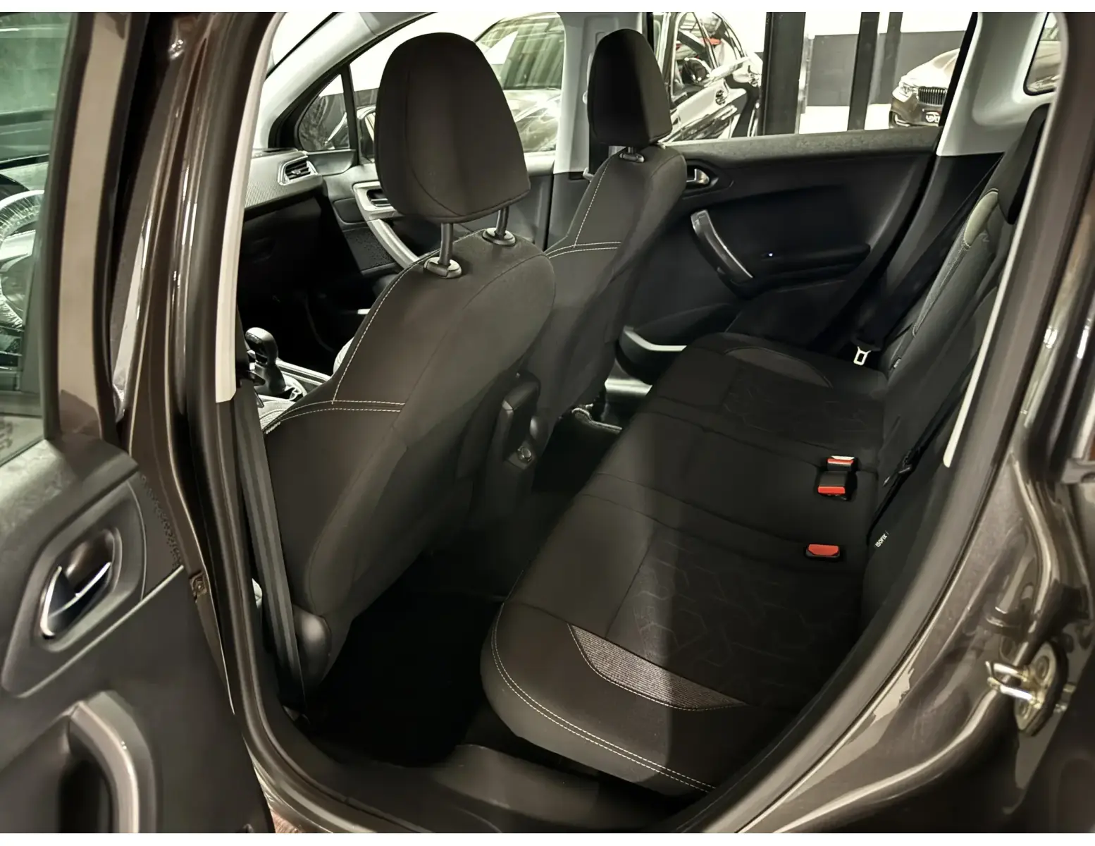 Peugeot 2008 PureTech SUV | 70.000km | Garantie ✅